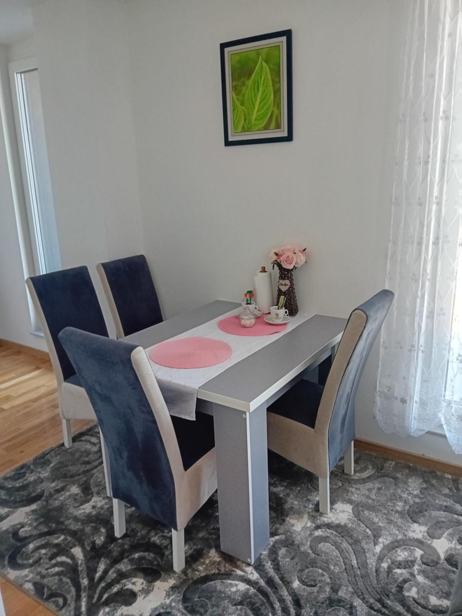 Апартаменты Apartman "Aroma 1"Белашница Экстерьер фото